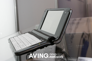 Illustration for article titled UMID's Mini Netbook Makes Eees Look Massive